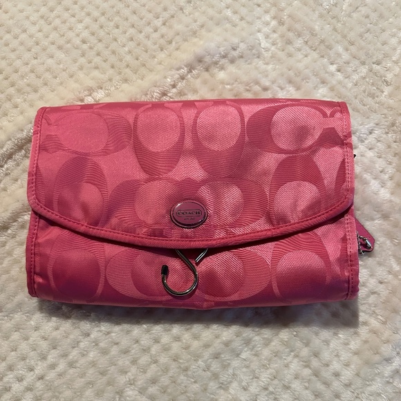 Coach Signature "C" Pink Hanging Fold-up Cosmetic Toiletries Travel Bag - Picture 1 of 3